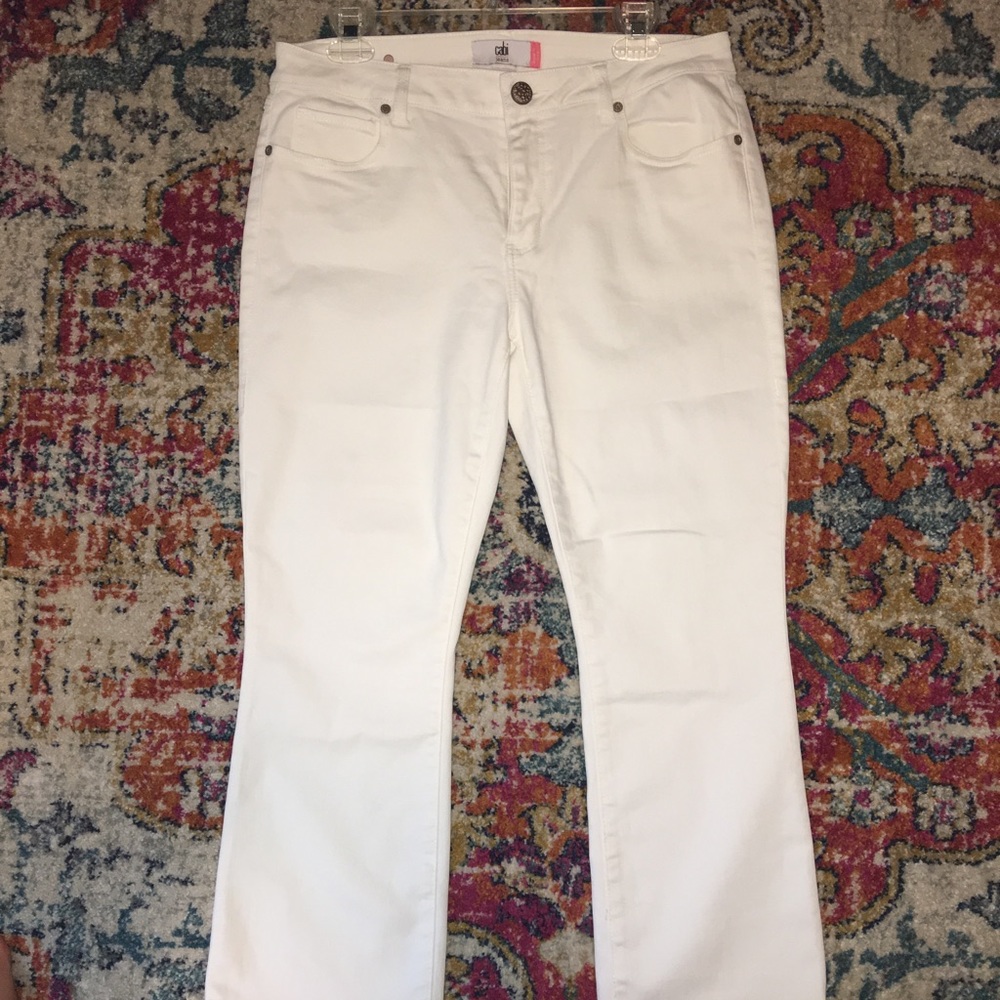 Cabi Kick It Crop Sz 12 EUC Style 5172